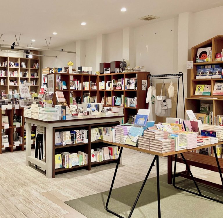 『toi books』が教えてくれた、大阪府を歩くのが楽しくなる本「大阪ことばの謎」。