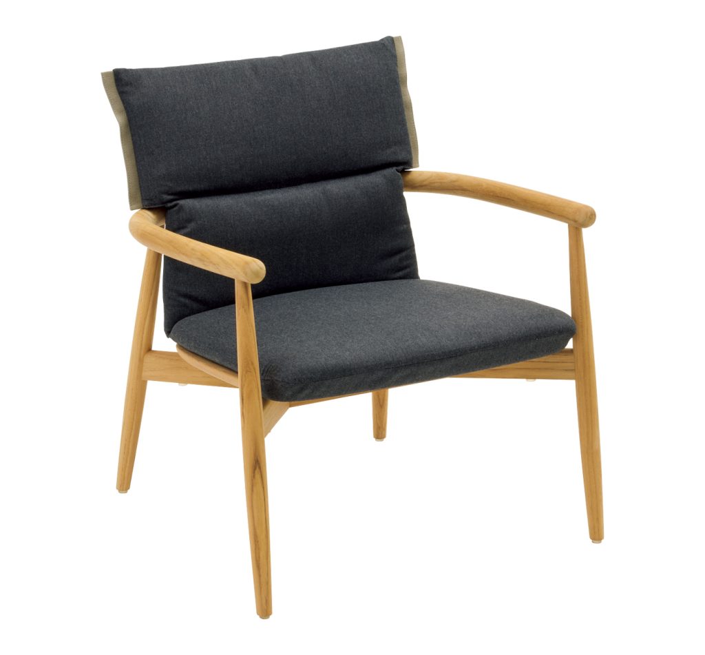 CARL HANSEN & SØN outdoor lounge chair