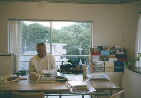 今月の写真家、今日の一枚。Elaine Lam vol.30_卒業の日のブック | 卒業の日のブック