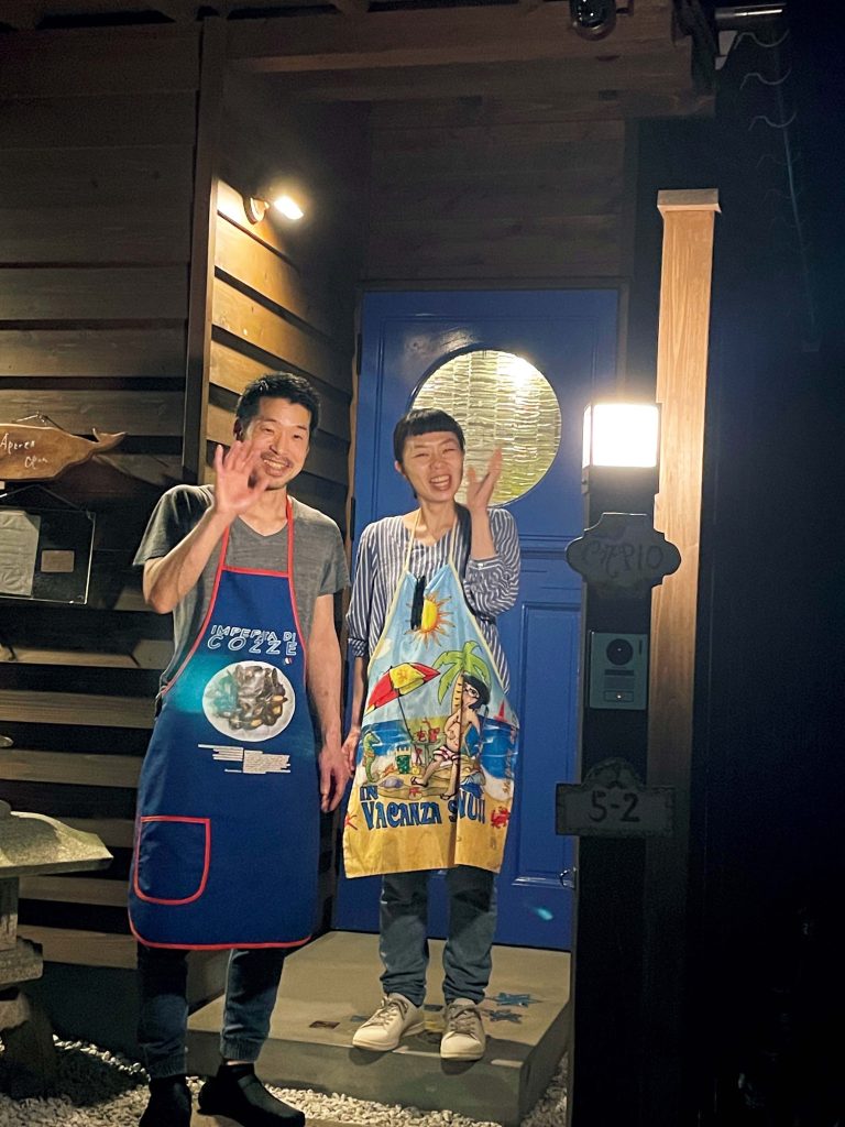 『カピオ』店主夫婦。シェフになったのは妻が先で、キャリアは夫のほうが長いそう。 | 店主夫婦。シェフになったのは妻が先で、キャリアは夫のほうが長いそう。