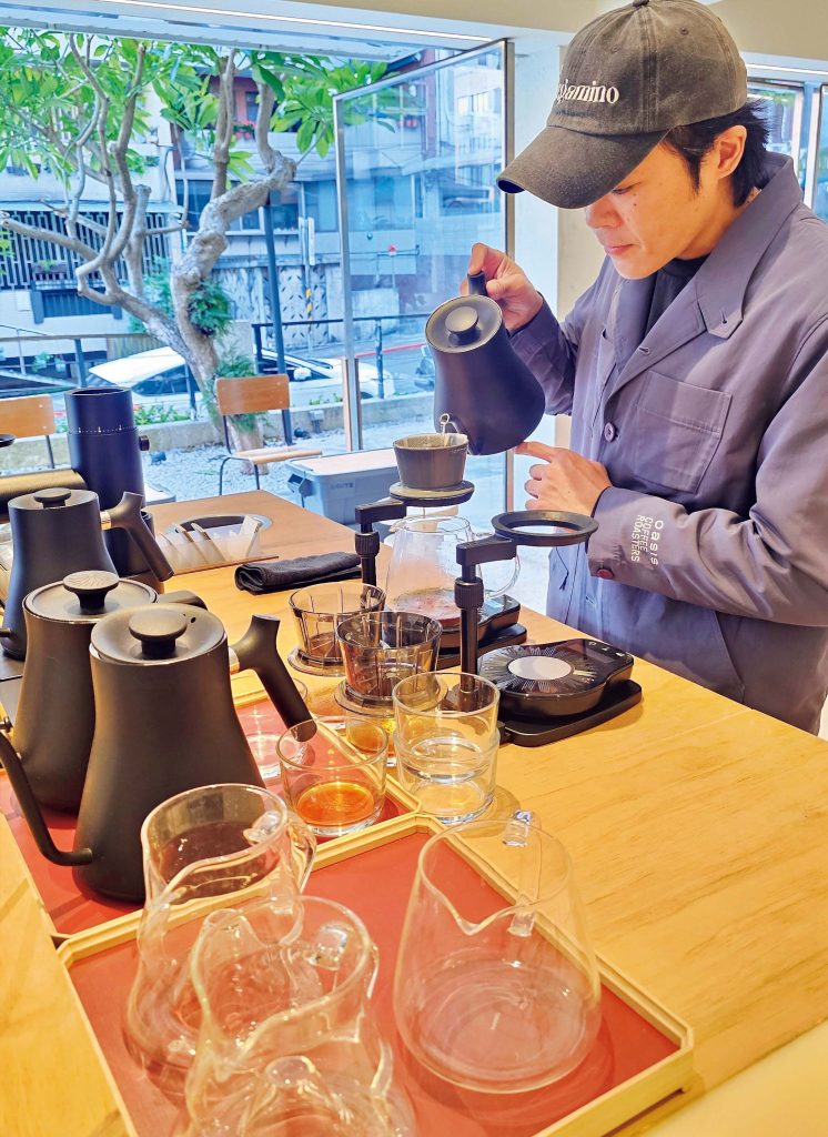 台北市北部の個性溢れる2大エリア、天母・士林（ティエンムー・スーリン）を歩く。前編あくなき探究心を抱く朱さん。 | あくなき探究心を抱く朱さん。
