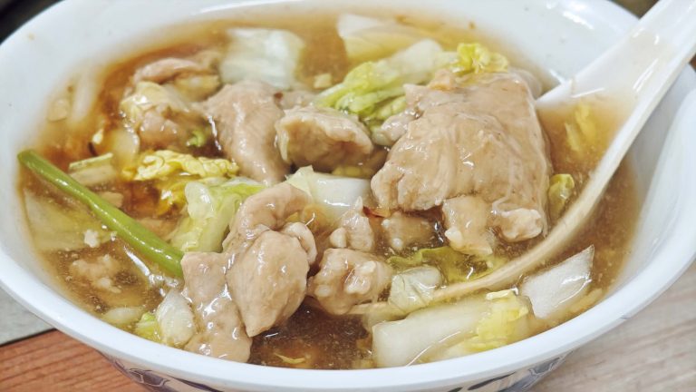 台北市北部の個性溢れる2大エリア、天母・士林（ティエンムー・スーリン）。市場でのグルメ散策や、台湾料理教室など、ローカルの暮らしを感じられる5軒。