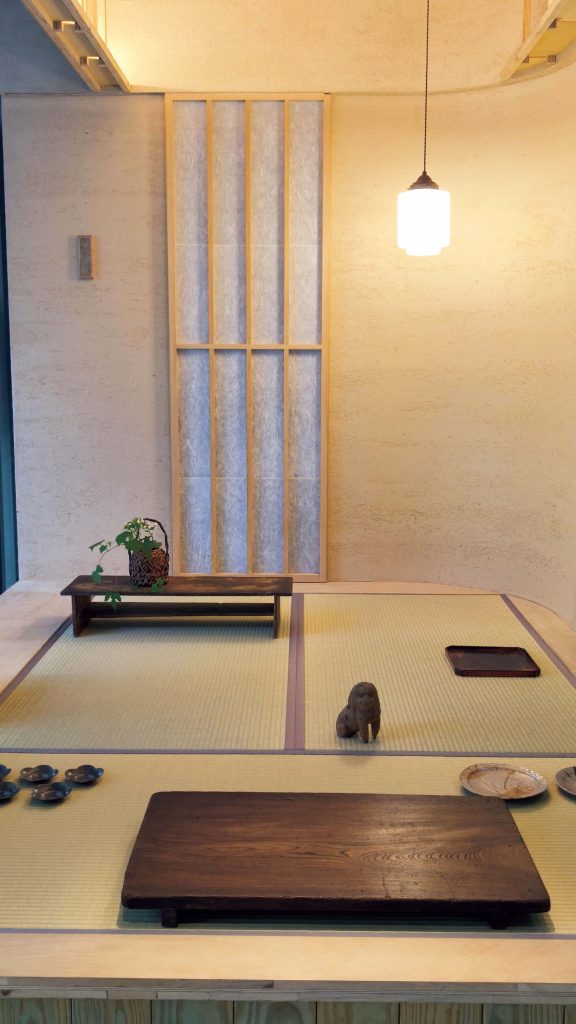 台北市北部の個性溢れる2大エリア、天母・士林（ティエンムー・スーリン）を歩く。前編畳茶室もある。 | 畳茶室もある。