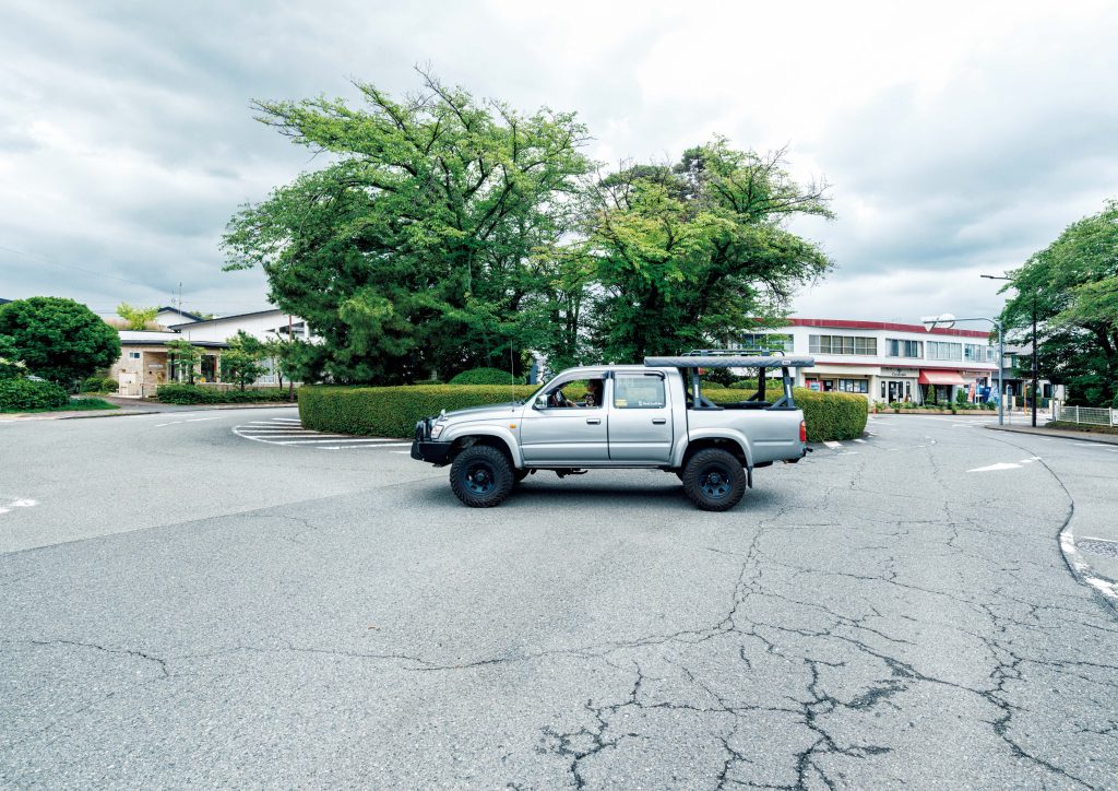 私とクルマ。カスタムで得た自分だけの一台。EUKA MIWA × TOYOTA HILUX SPORTS PICK UP