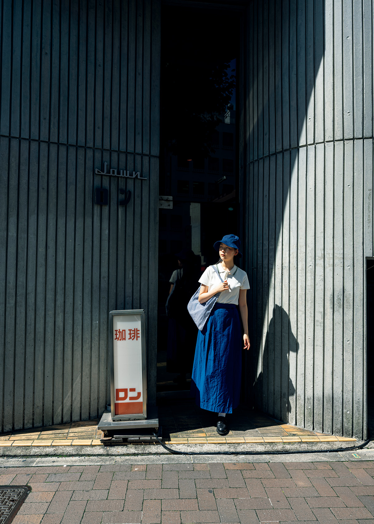 夏の装いに取り入れたい、〈A.P.C.〉のポロシャツ。