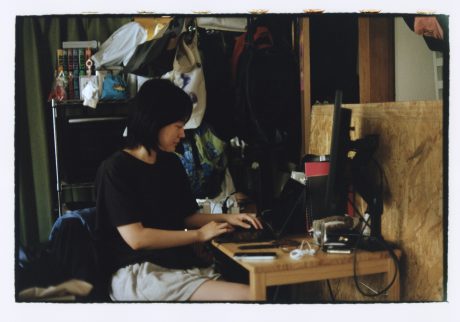 今月の写真家、今日の一枚。坂口愛弥　作業に集中 | 作業に集中