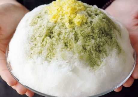mimyo（미묘／ミミョ）の季節のピンス | メニューは季節のピンスのみ。1人前（18,000Ｗ）と2人前（26,000Ｗ）が選べる。春には済州島（チェジュ）の抹茶を使用したものが。レモンの皮がアクセント。